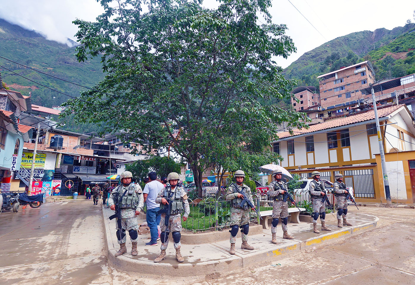 Toque de queda y suspensión de actividades mineras por 30 días en la ...